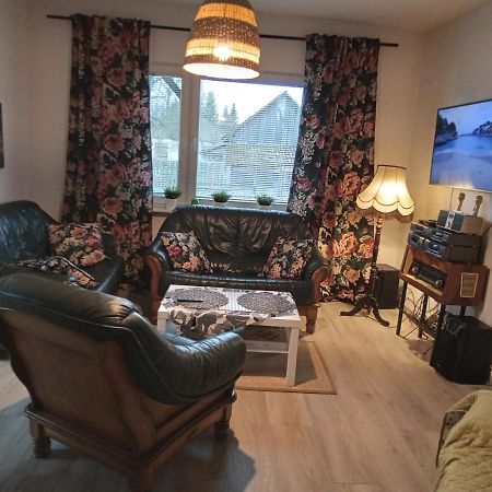 Domek U Kazi Sadowne Exteriör bild